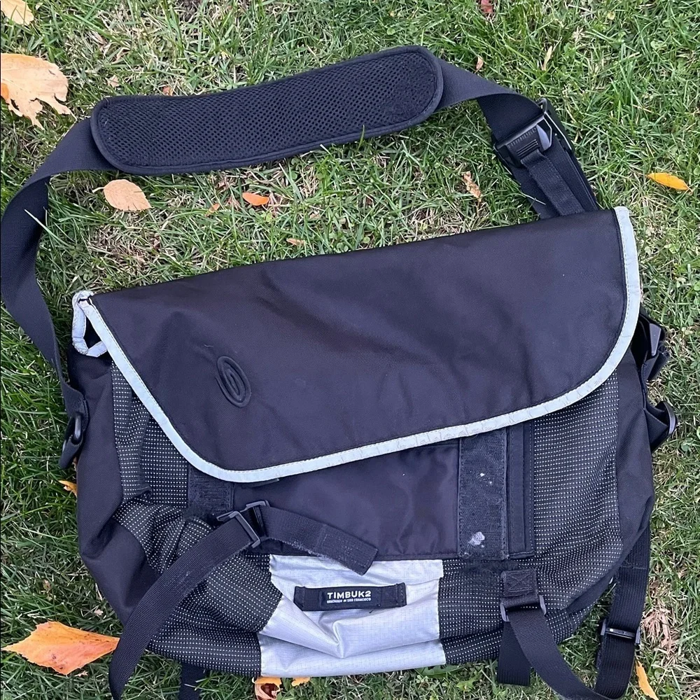 Timbuk 2 bag